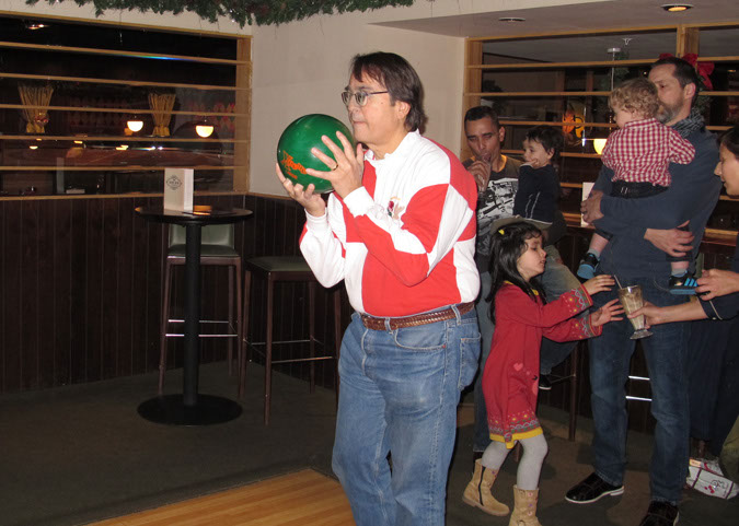 thanksgiving_bowling_23