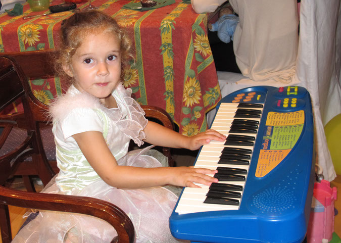 beginning_school_party_25